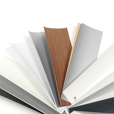 Handmatig open type geavanceerde aanpassing aluminium spoelen blinds voor een verfijnde look