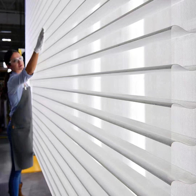 Zachte huisversiering Insektbestendige 3 inch slaten Breedte blinde stof voor duurzaam leven
