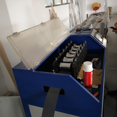 Stroomlijnde productie Aluminium roll blinds maken machine met semi-automatische kwaliteit