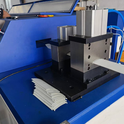 Stroomlijnde productie Aluminium roll blinds maken machine met semi-automatische kwaliteit