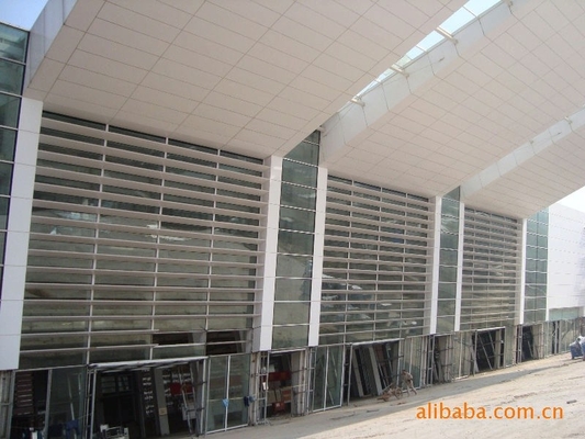 Handmatig open type geavanceerde aanpassing aluminium spoelen blinds voor een verfijnde look