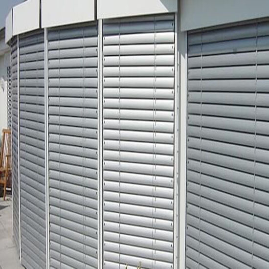 Handmatig open type geavanceerde aanpassing aluminium spoelen blinds voor een verfijnde look